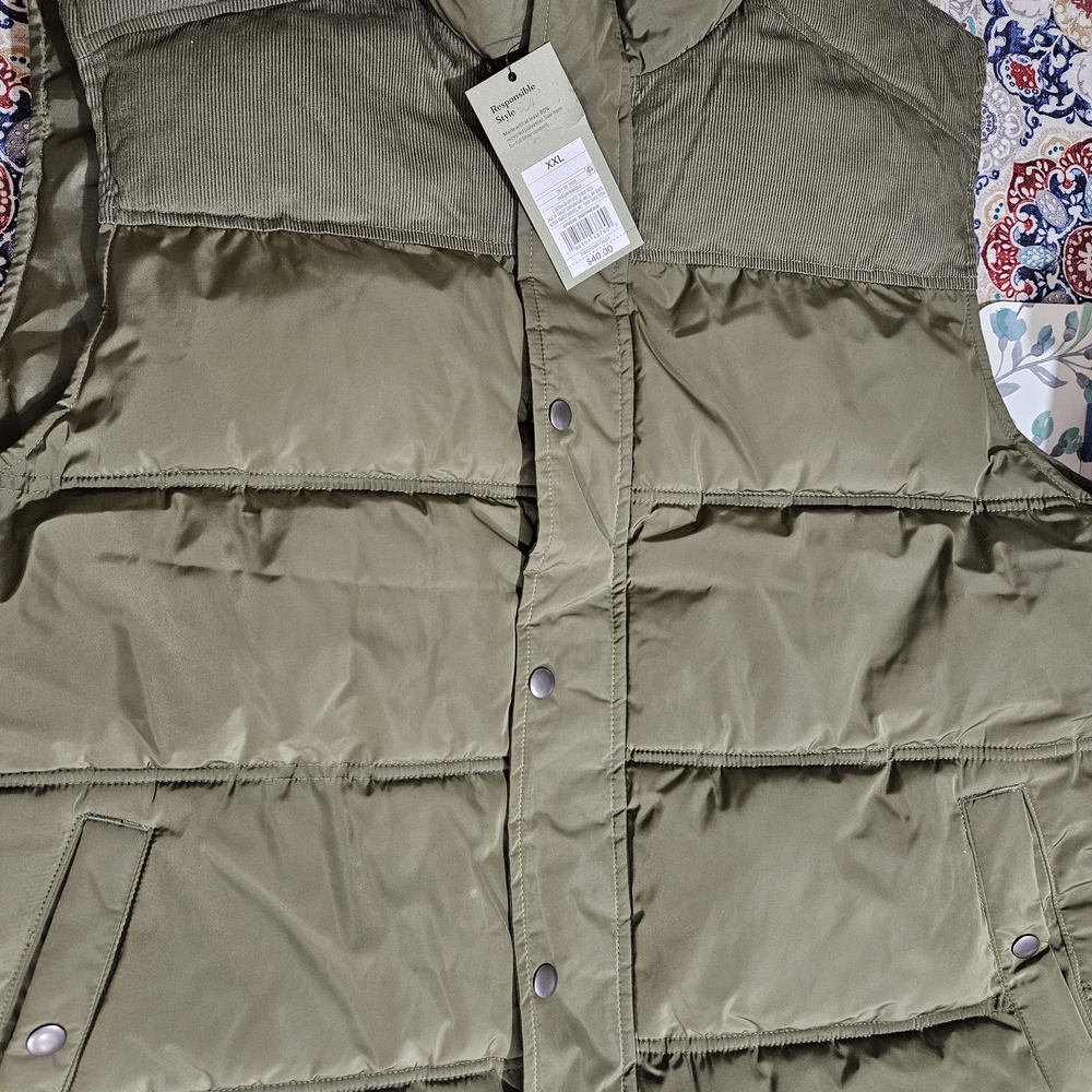 Goodfellow & Co Men's Khaki Puffer Vest